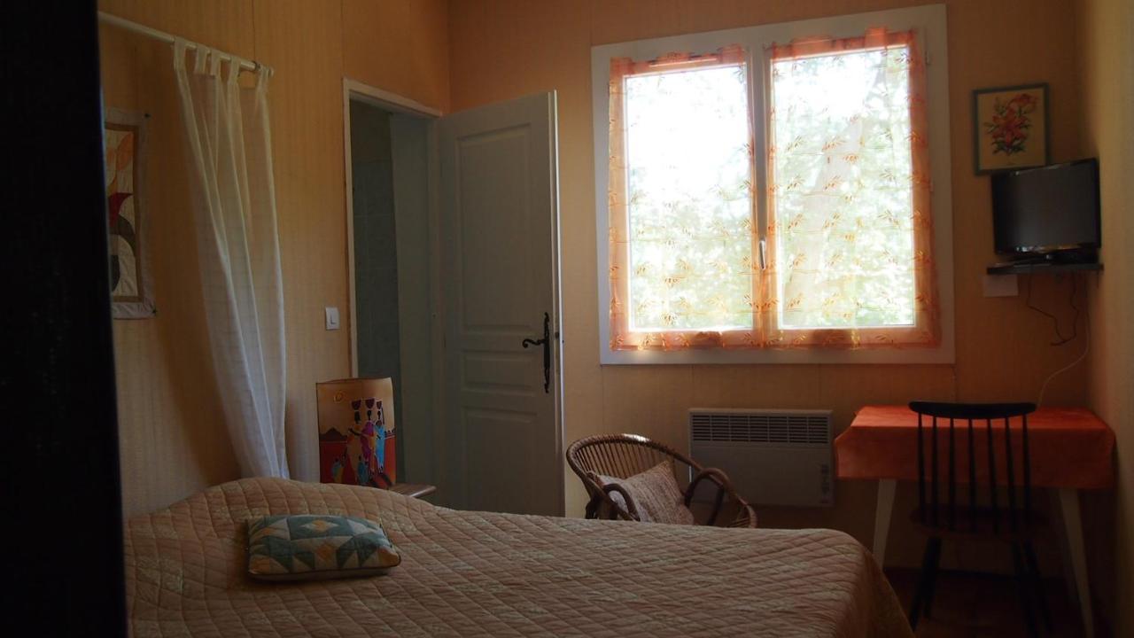 La Cheneraie Bed & Breakfast Vezenobres Bagian luar foto
